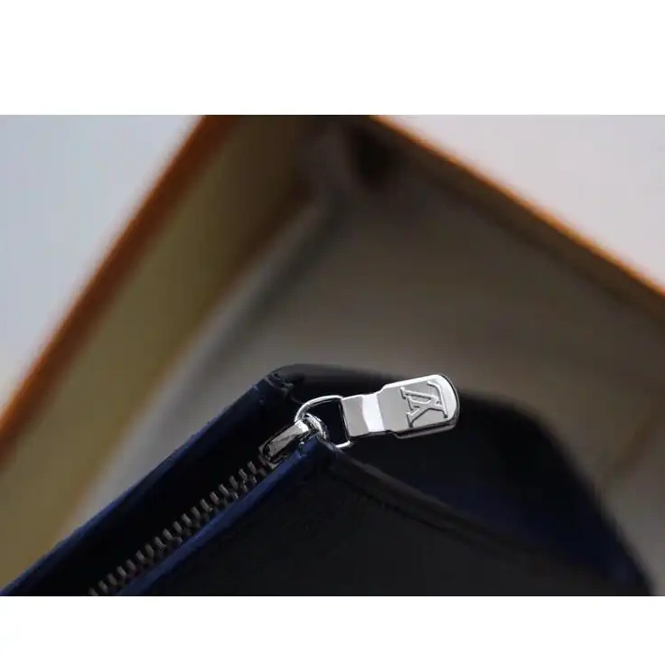 Official Brother Sam 19T1L0084 Bags LV 0608